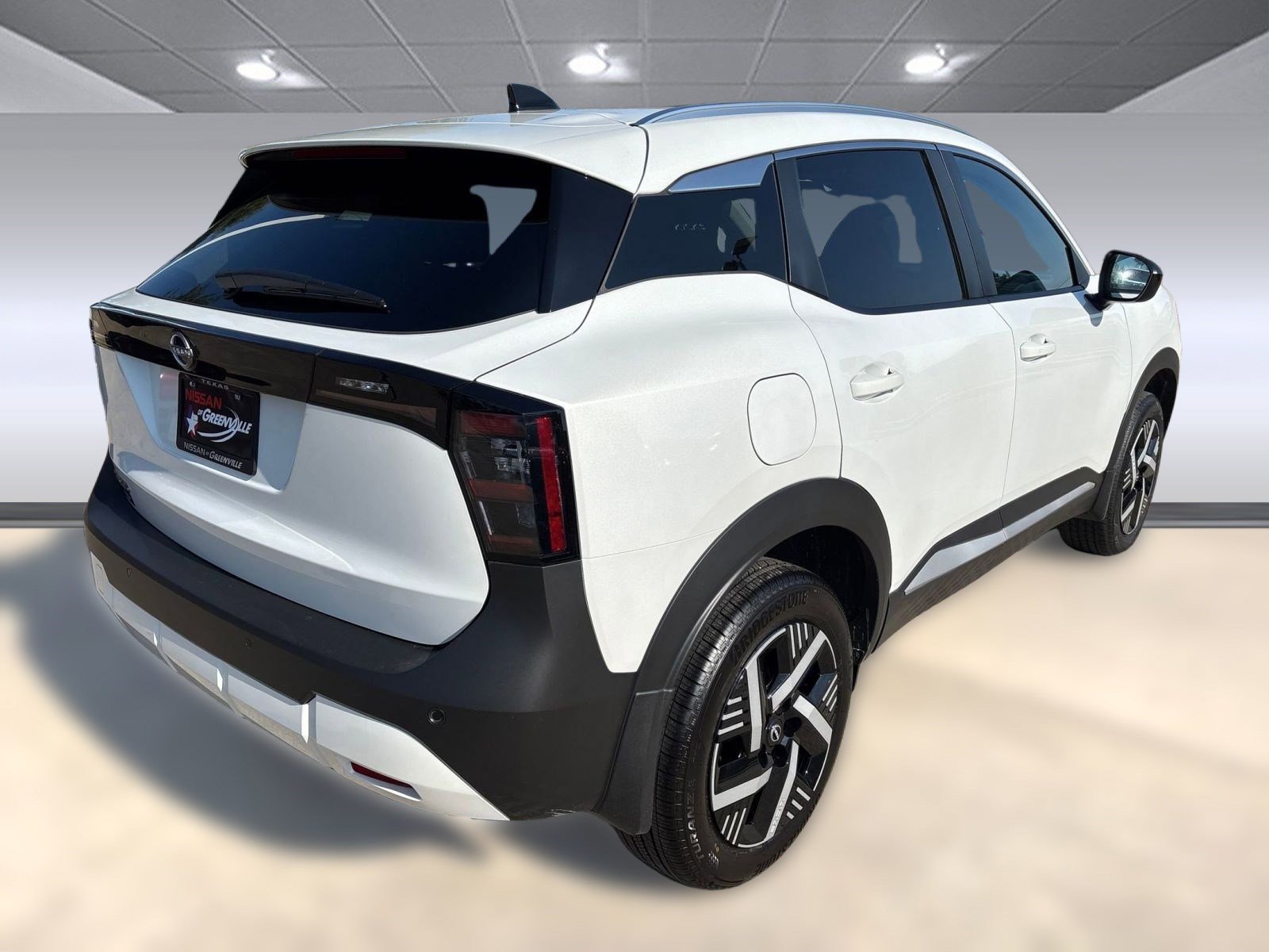 2026 Nissan Kicks SV photo 8