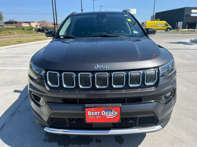 2022 Jeep Compass Limited photo 2