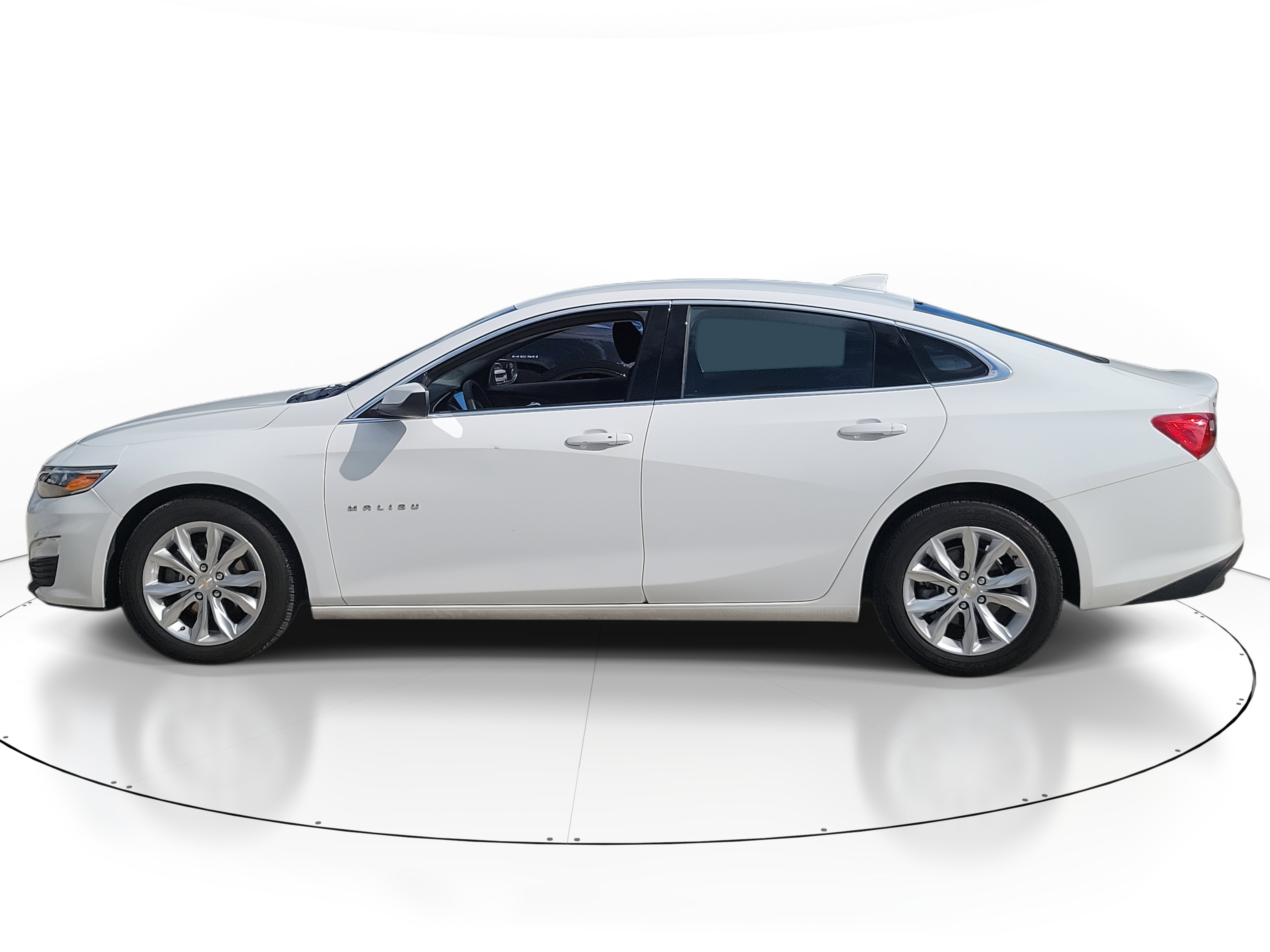 2024 Chevrolet Malibu 1LT photo 3