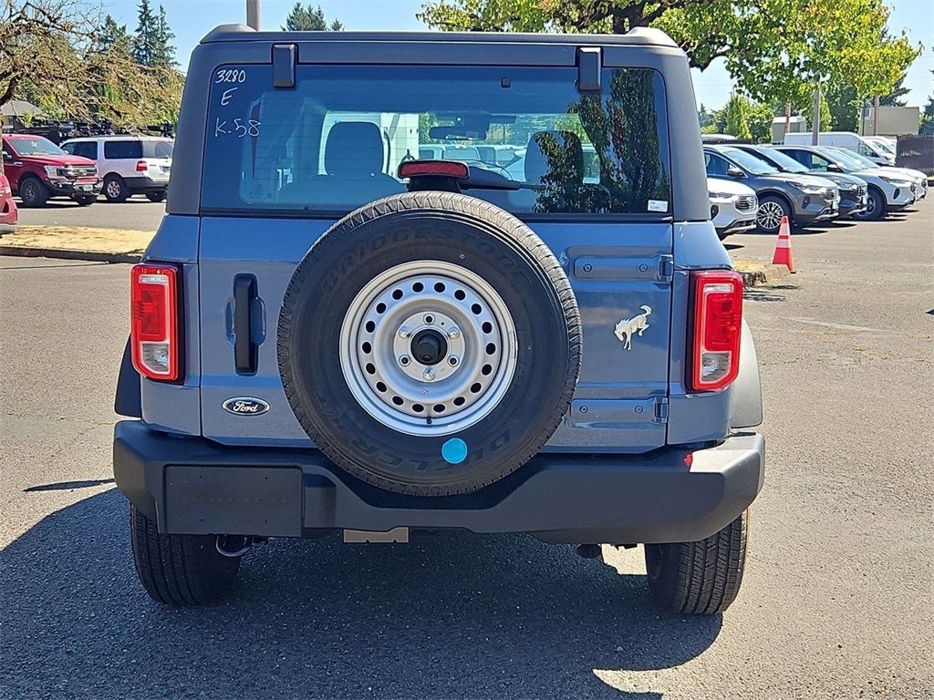 2025 Ford Bronco Base photo 4