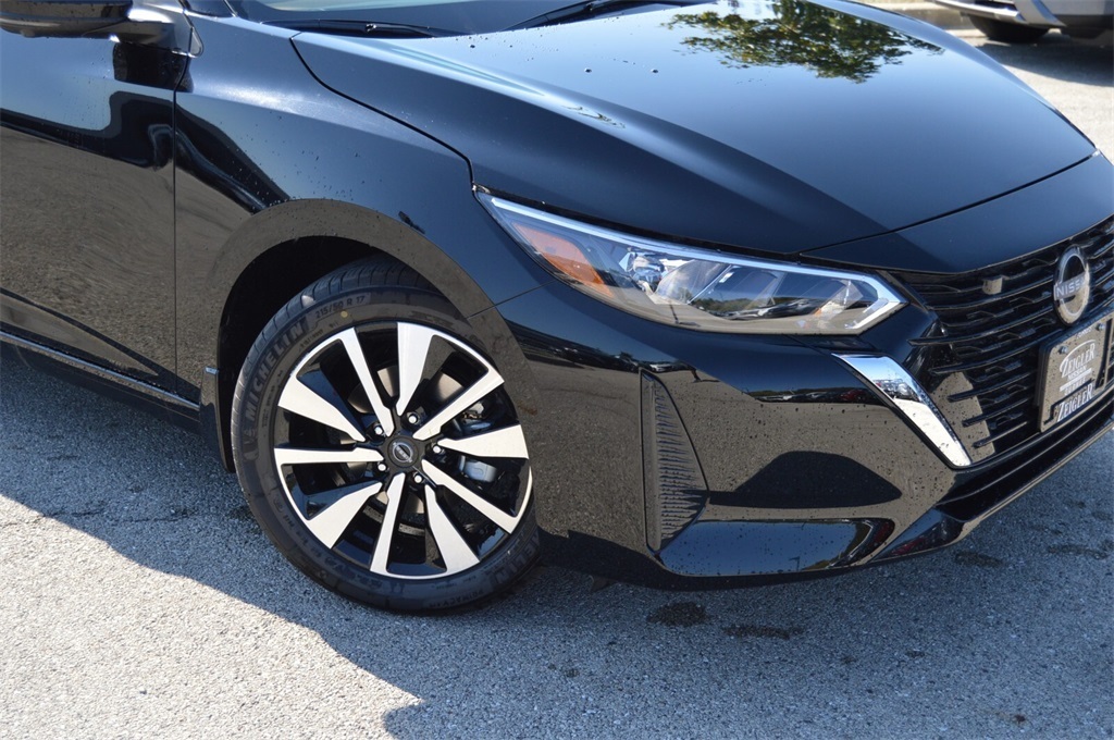 2025 Nissan Sentra SV photo 3