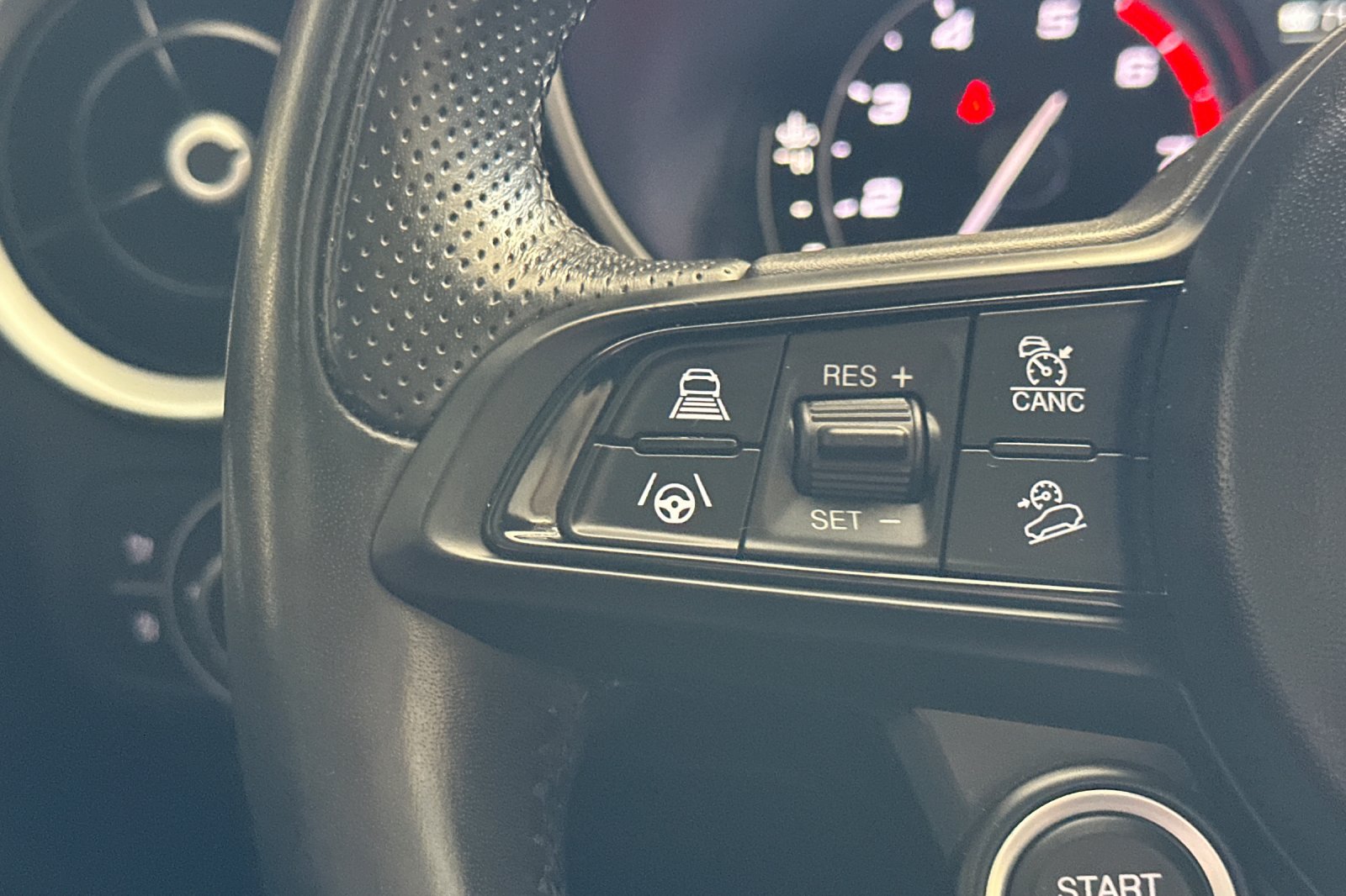 2022 Alfa Romeo Stelvio Ti photo 24