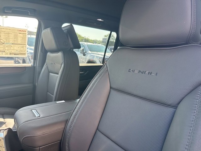 2025 Gmc Yukon XL Denali photo 12