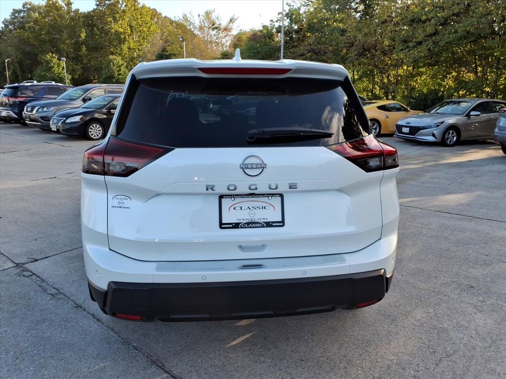 2026 Nissan Rogue SV photo 3