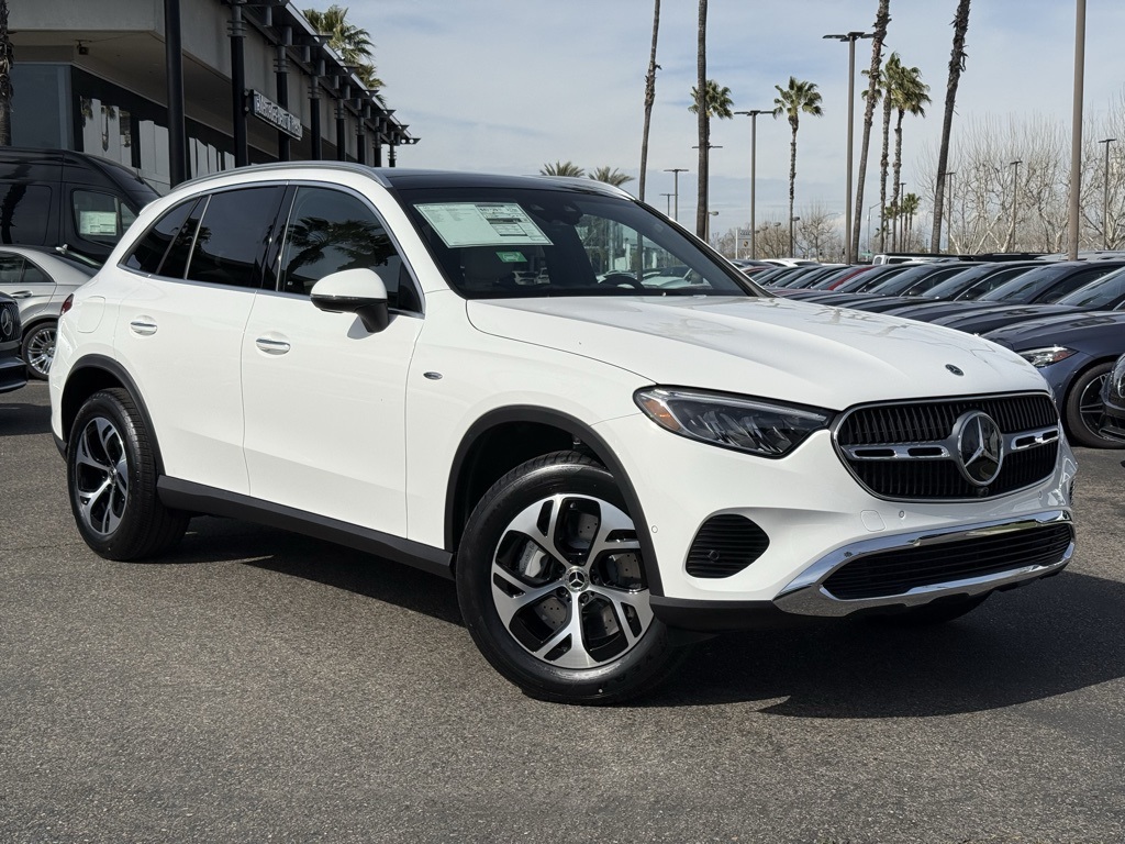 New 2025 White Mercedes-Benz GLC 350e image 1