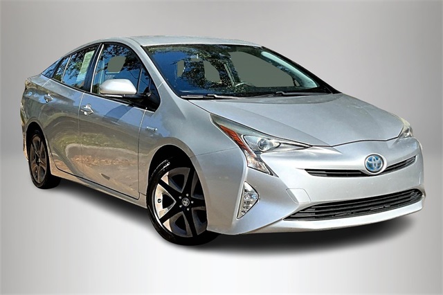 2016 Toyota Prius Three