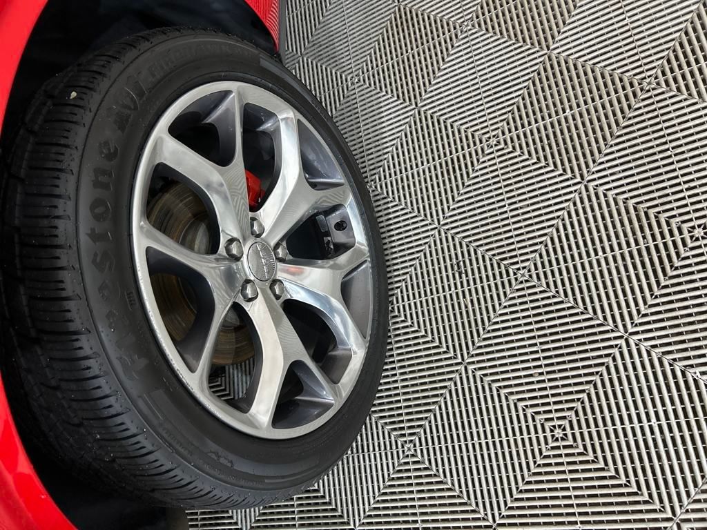 2015 Dodge Challenger SXT Plus photo 13