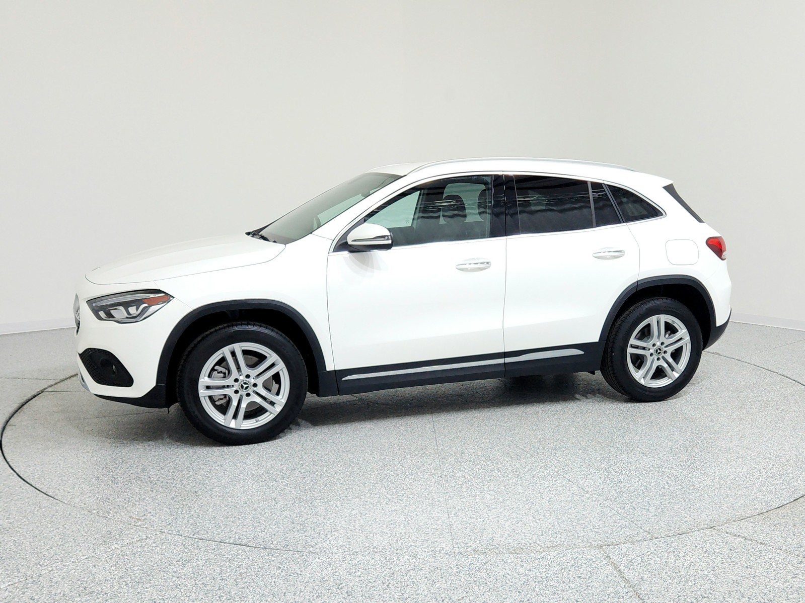 2023 Mercedes Benz GLA 250 photo 11