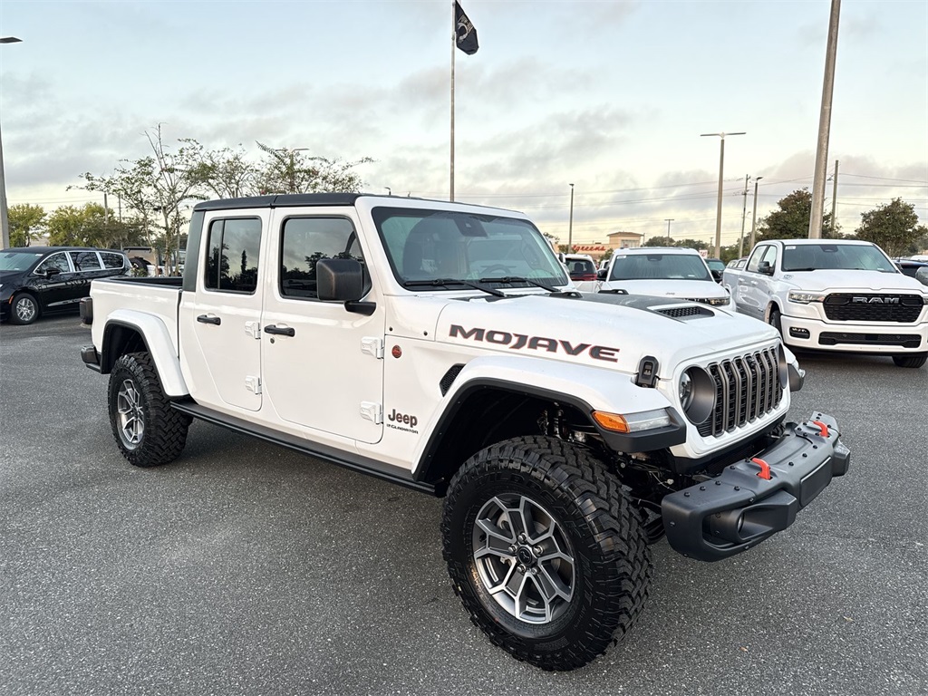 2025 Jeep Gladiator Mojave's photo