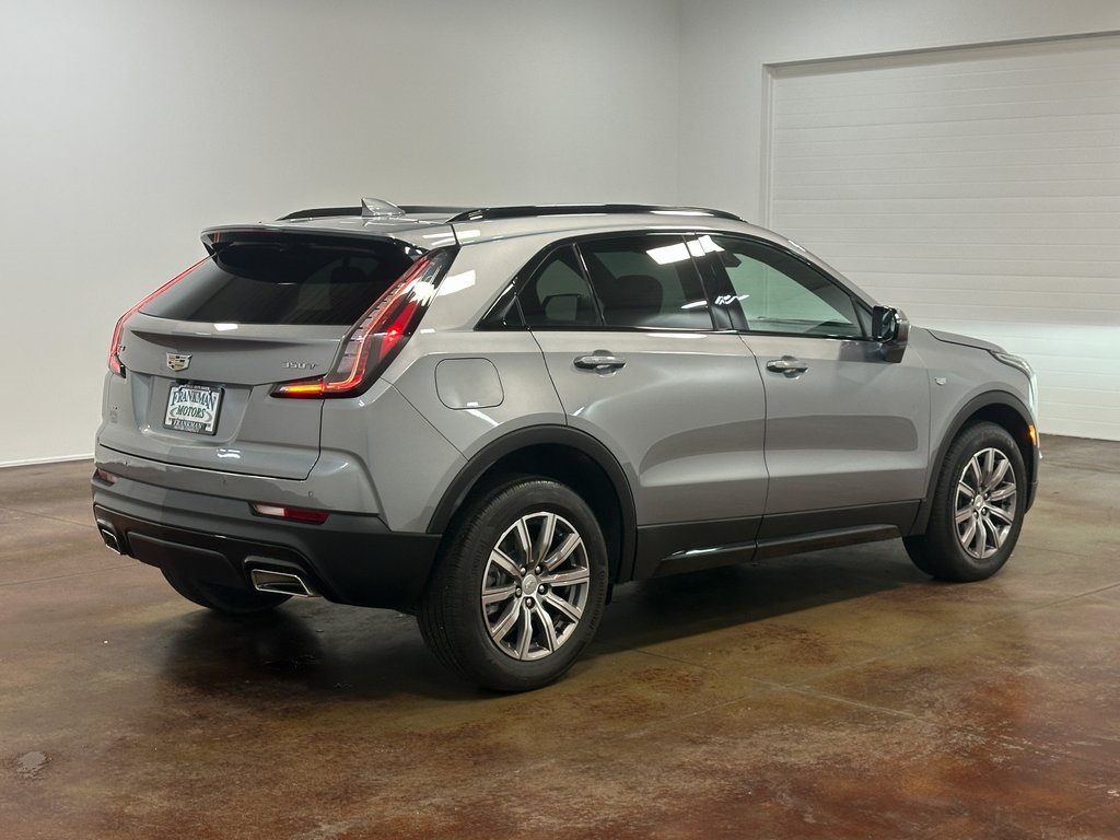 2023 Cadillac XT4 Sport photo 3