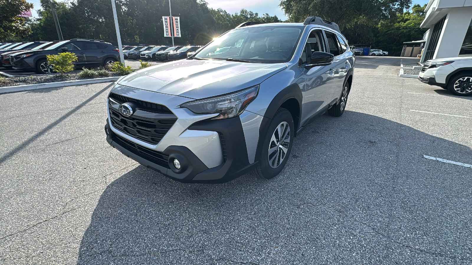 2025 Subaru Outback Premium photo 3