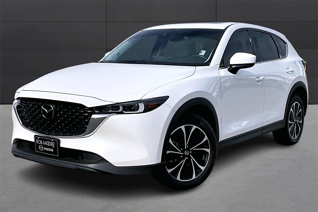 2022 Mazda CX-5 S Premium package's photo