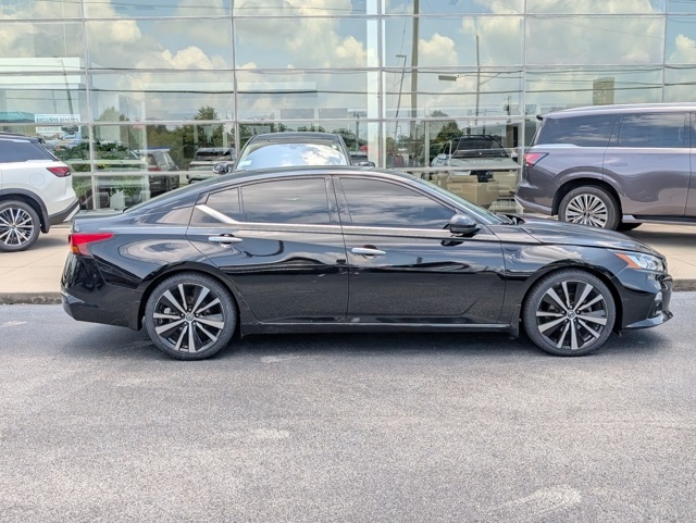 2019 Nissan Altima 2.5 Platinum photo 8