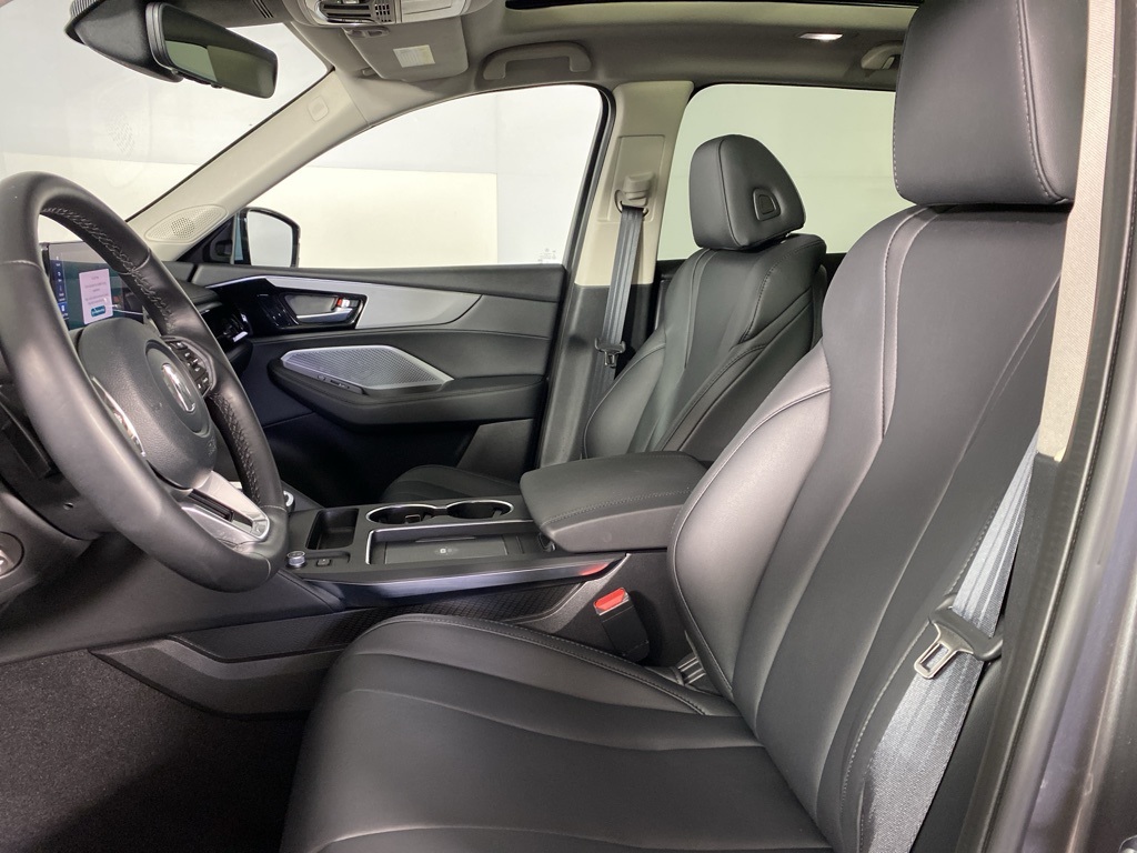 2025 Acura MDX SH-AWD photo 6
