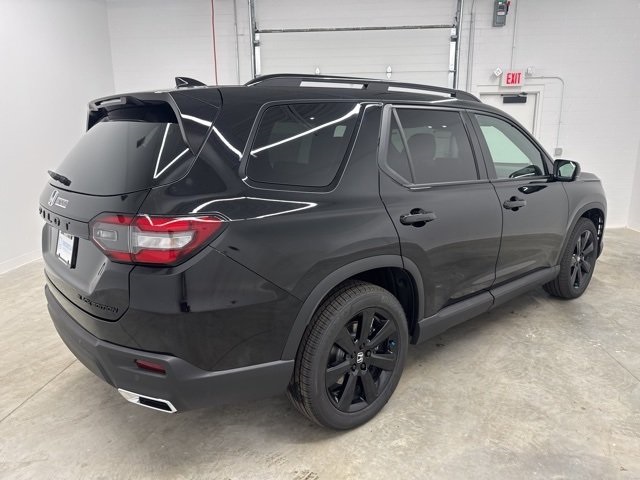 2025 Honda Pilot Black Edition photo 5