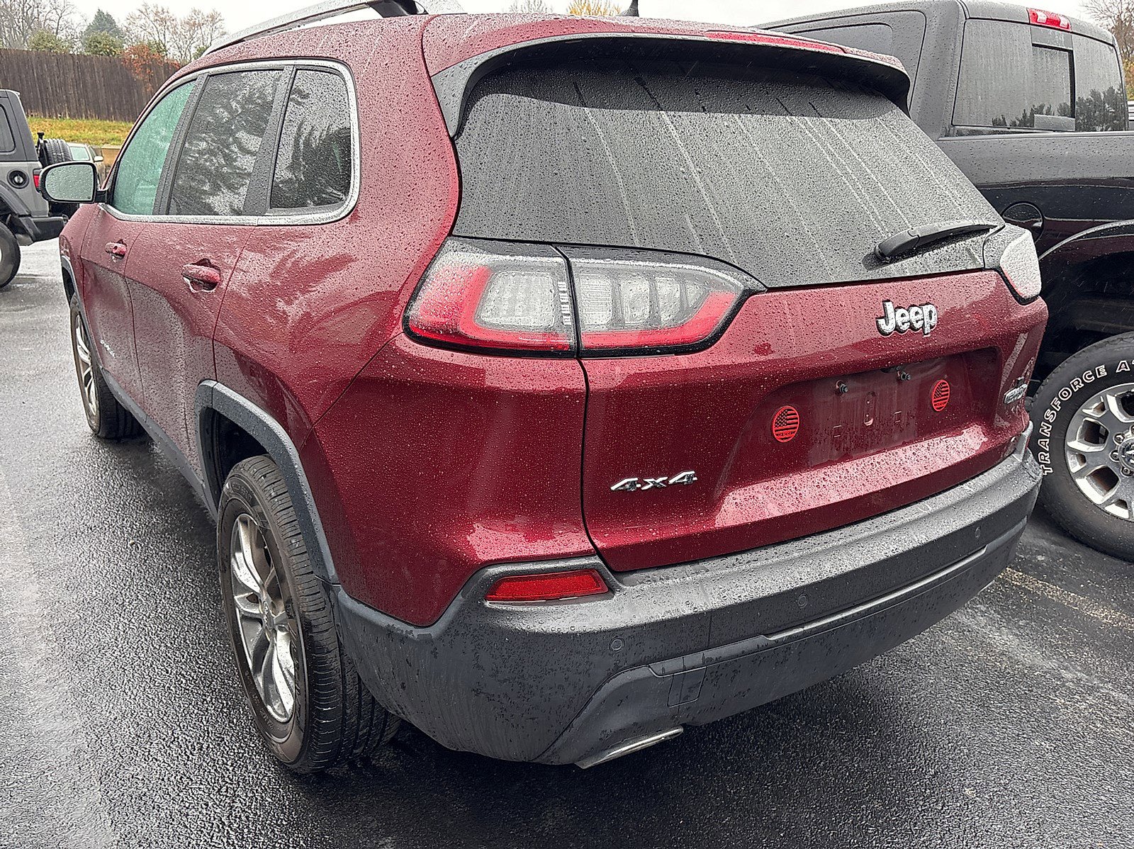 2021 Jeep Cherokee Latitude Lux photo 2