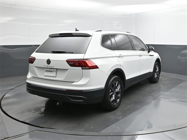 2022 Volkswagen Tiguan SE photo 11