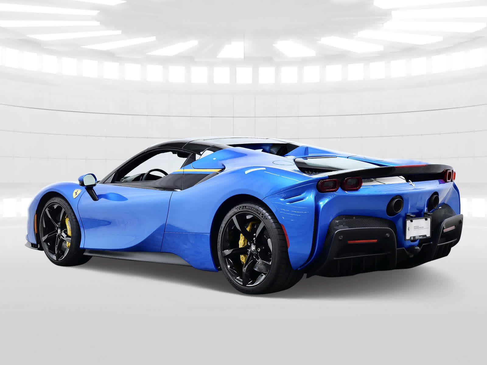2023 Ferrari SF90 Spider photo 3