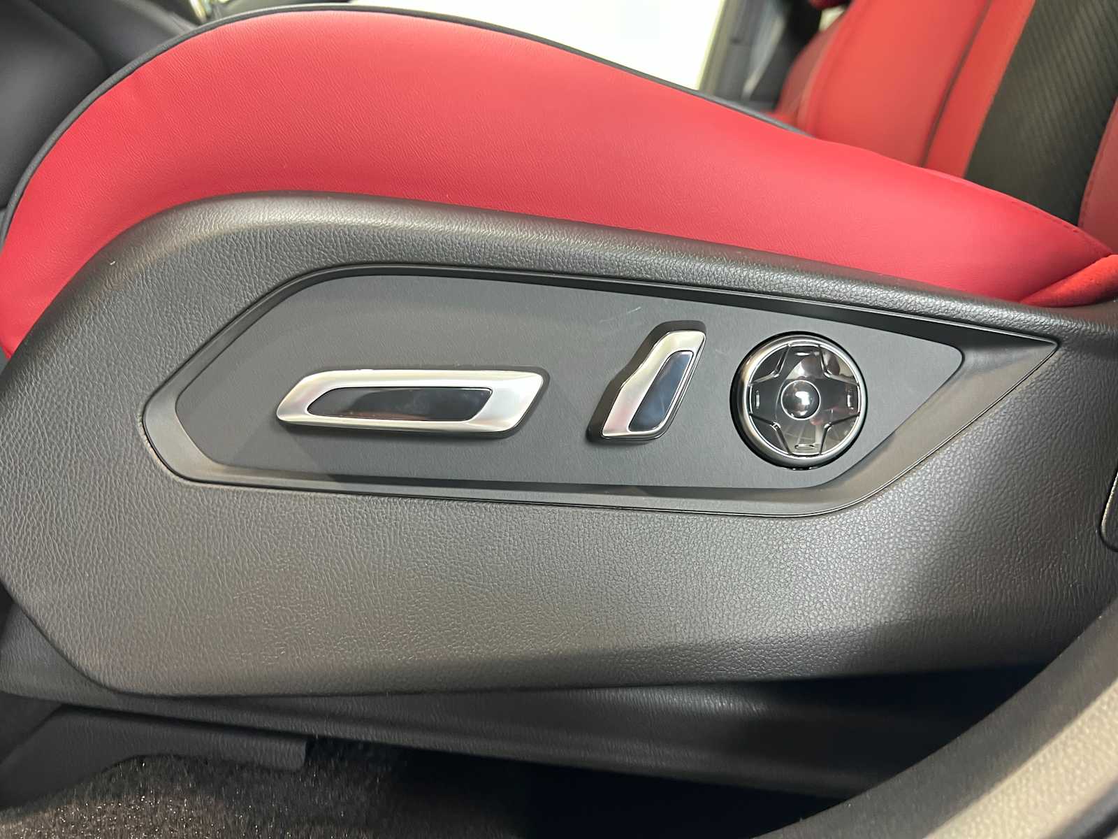 2025 Acura RDX A-Spec photo 15