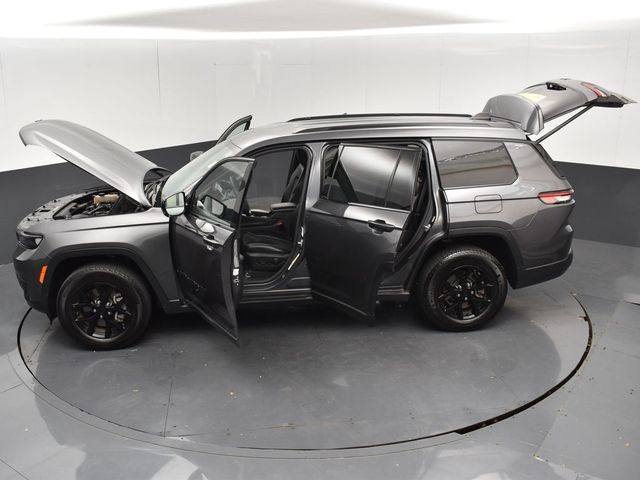 2024 Jeep Grand Cherokee Altitude photo 27