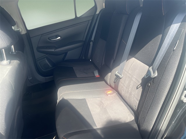 2021 Nissan Sentra SR photo 10
