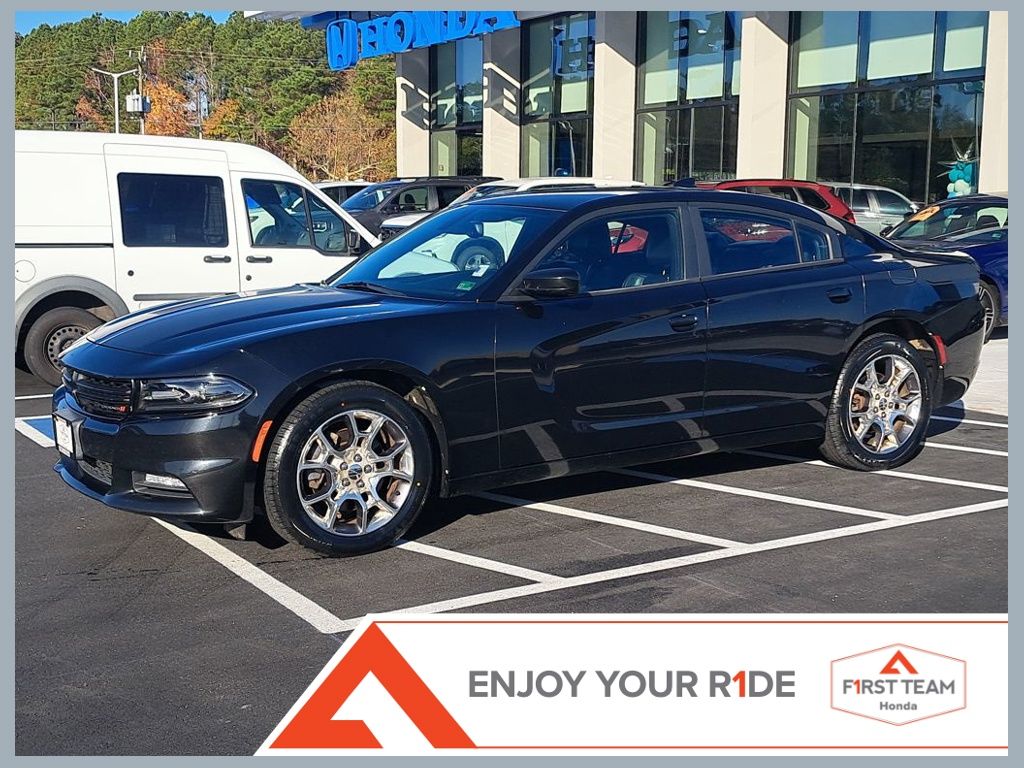 2015 Dodge Charger SXT's photo