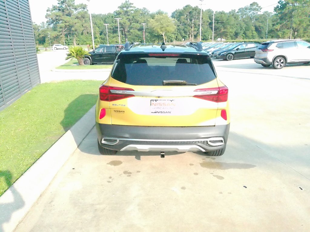 2023 Kia Seltos Nightfall Edition photo 3