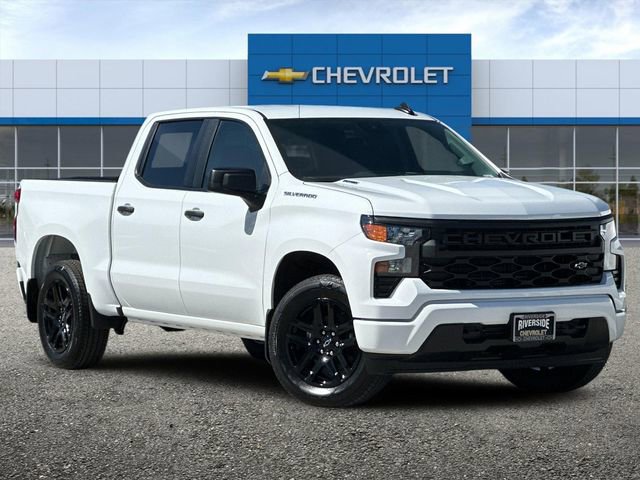2025 Chevrolet Silverado 1500 Custom photo 2