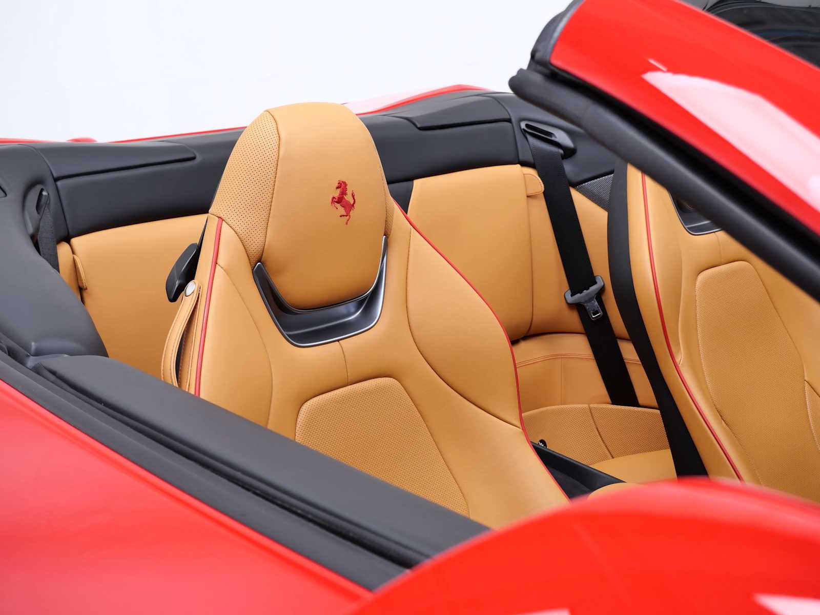 2020 Ferrari Portofino photo 13