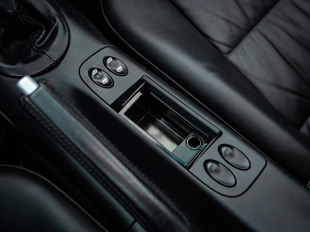 2004 Porsche 911 4S photo 21