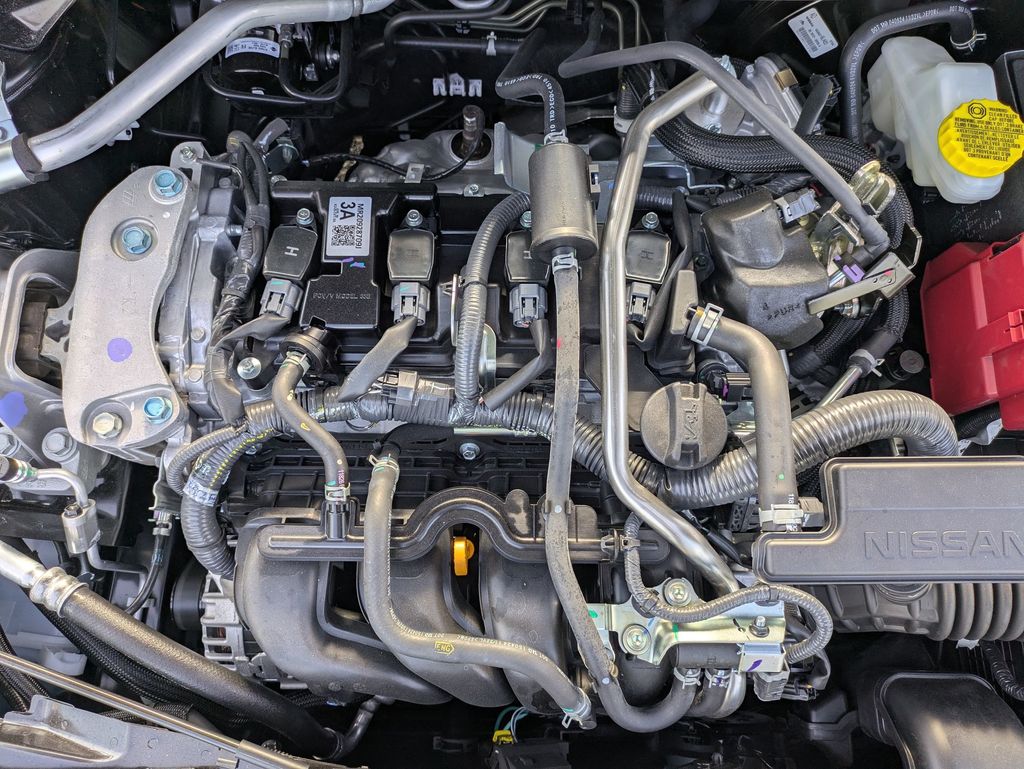 2025 Nissan Sentra SV photo 10