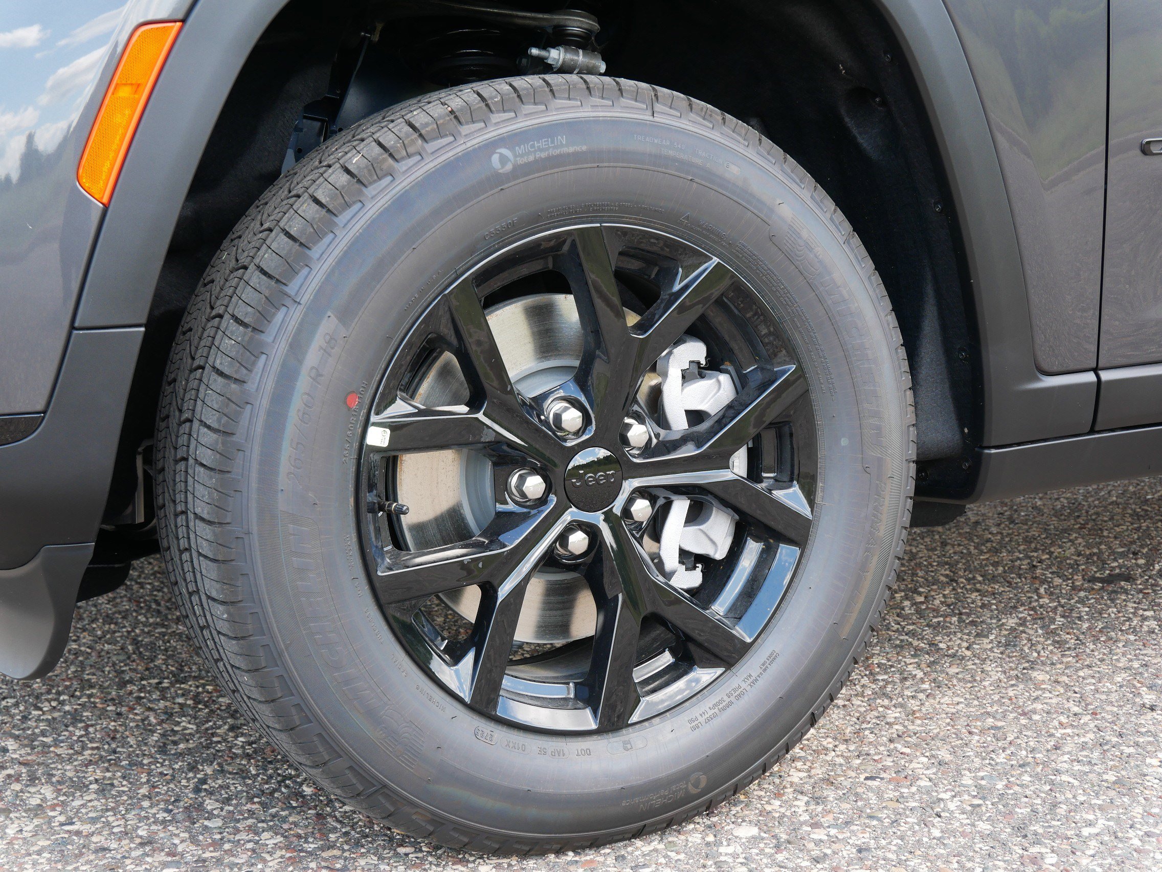 2025 Jeep Grand Cherokee Altitude X photo 2