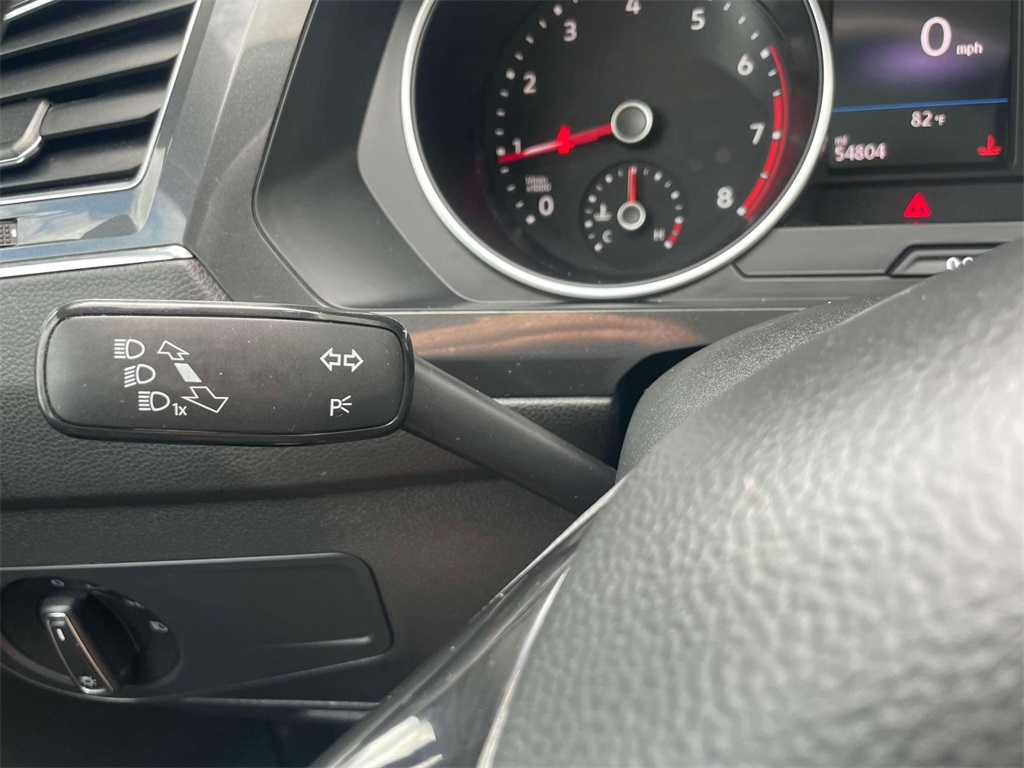 2019 Volkswagen Tiguan SE photo 18