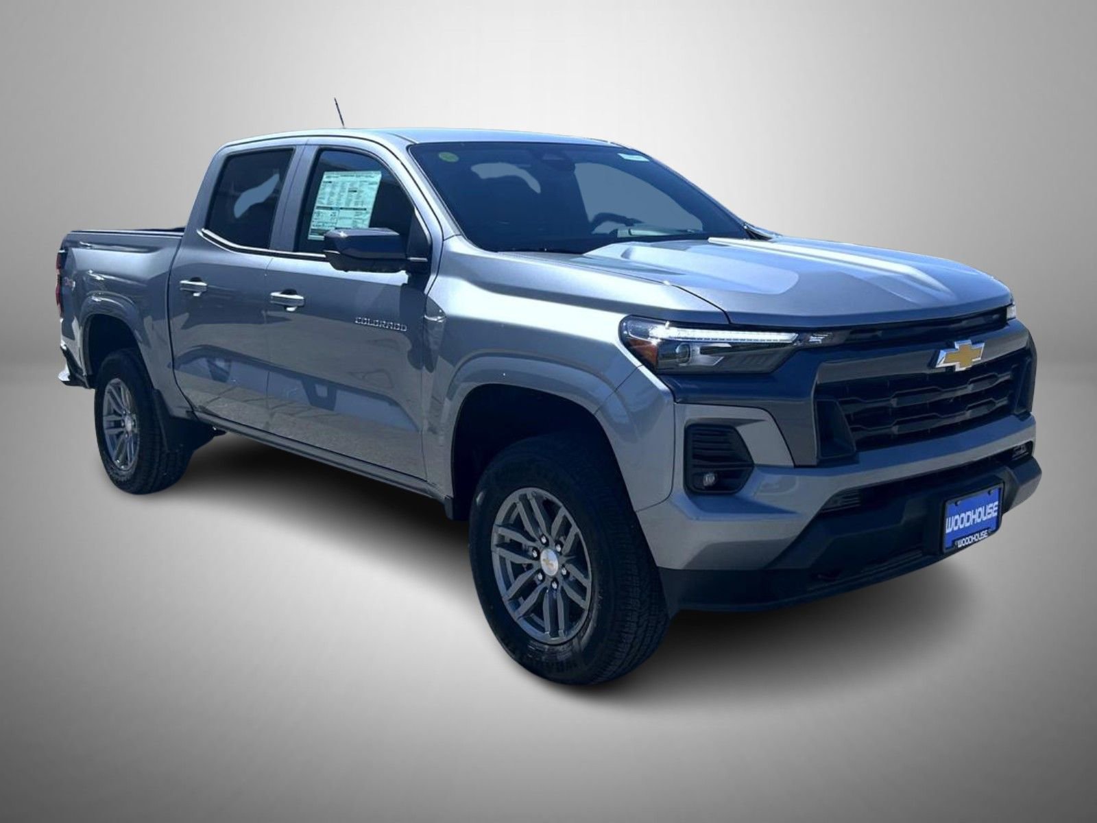 2025 Chevrolet Colorado Work Truck LT photo 3
