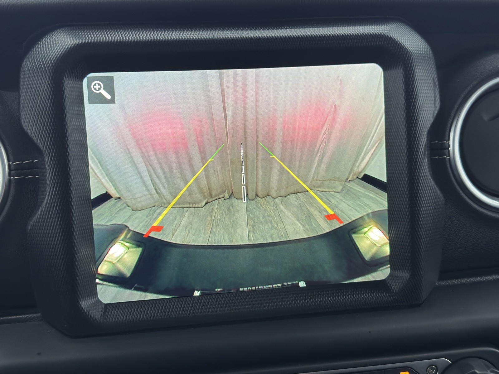 2020 Jeep Gladiator Overland photo 38