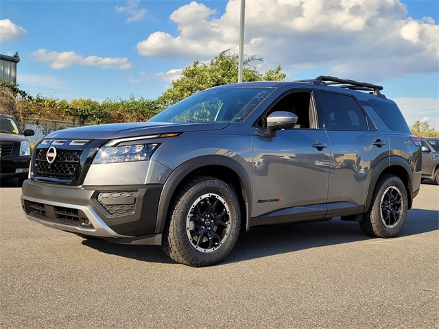 2025 Nissan Pathfinder Rock Creek photo 4
