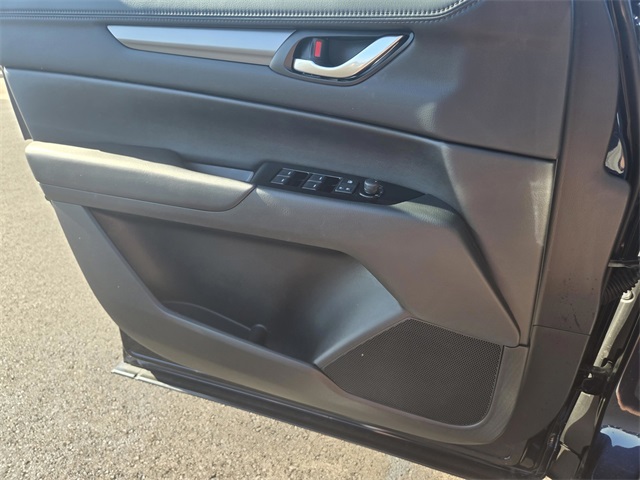 2025 Mazda CX-5 2.5 S Preferred photo 13