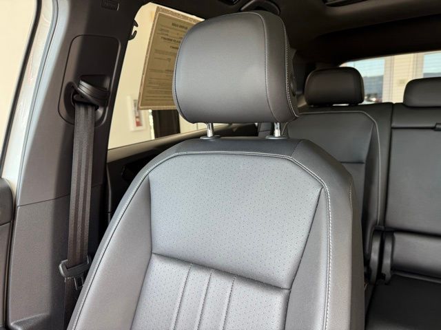 2023 Volkswagen Tiguan SE R-Line Black photo 51