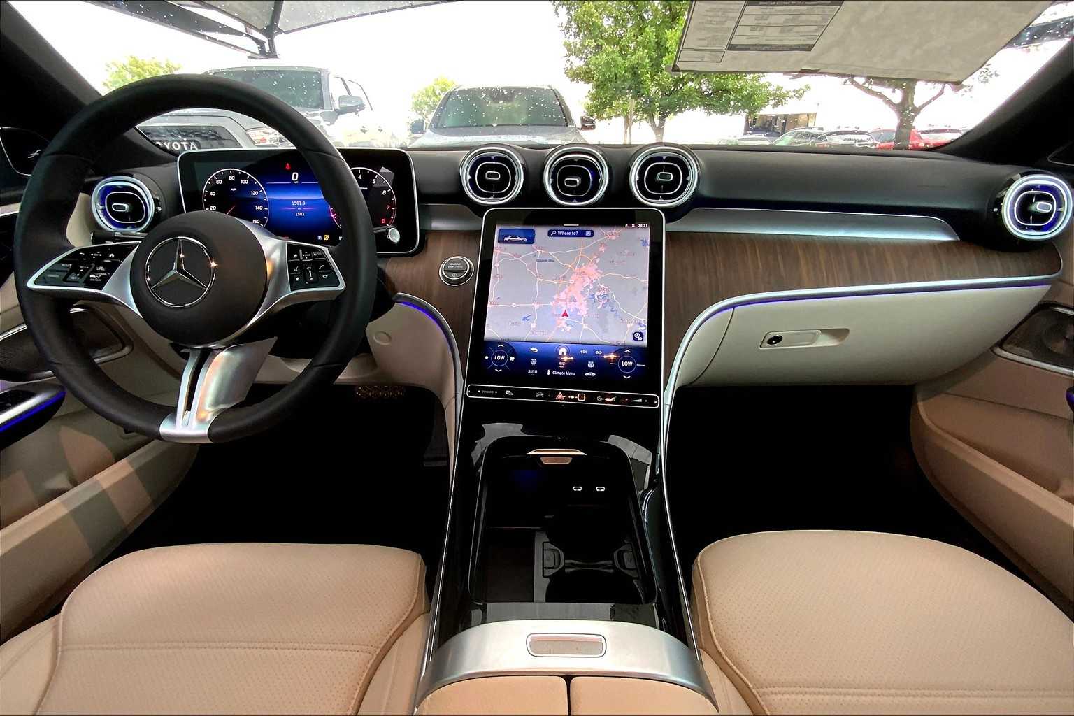2025 Mercedes Benz C 300 photo 7