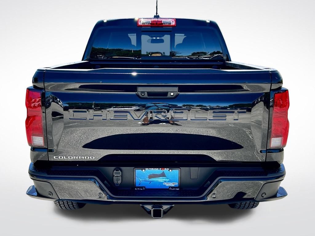 2025 Chevrolet Colorado Z71 photo 4