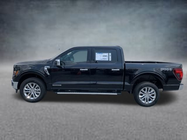 2025 Ford F-150 XLT photo 3
