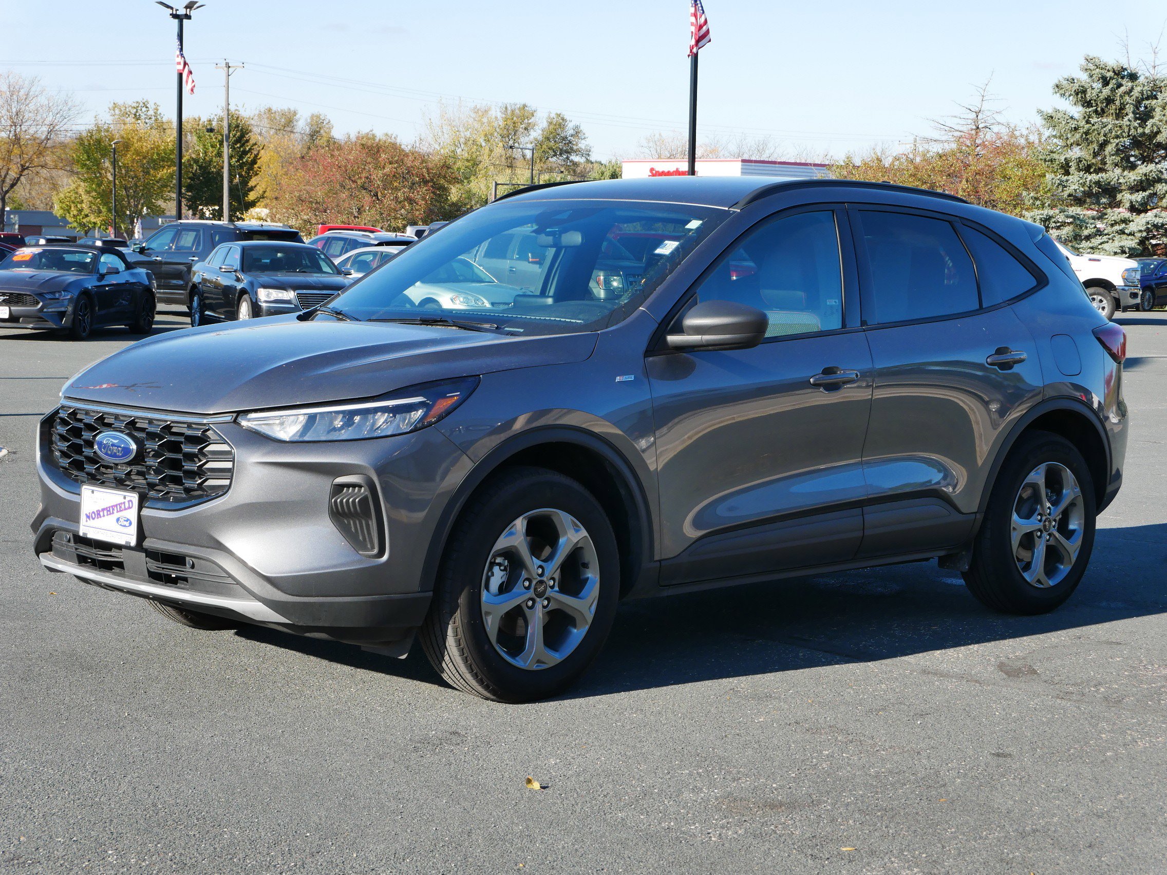 2025 Ford Escape ST-Line photo 4