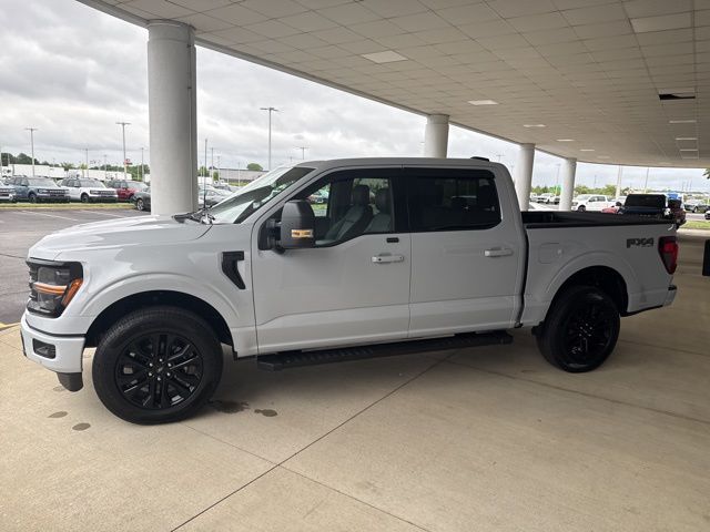 2025 Ford F-150 XLT photo 4