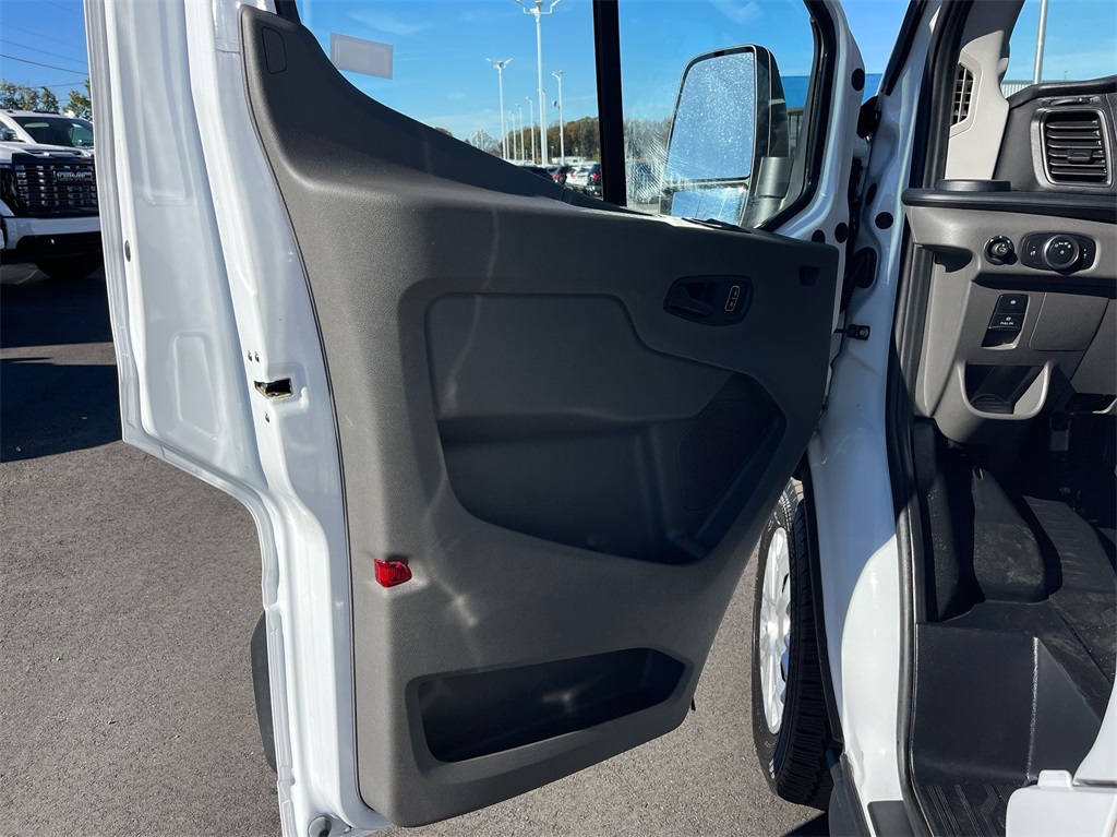 2023 Ford Transit XL photo 17