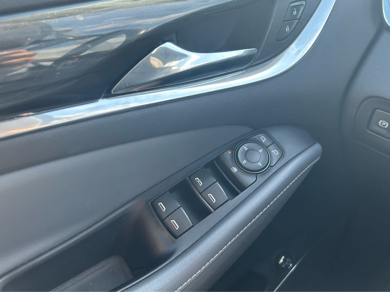 2020 Buick Enclave Essence photo 8