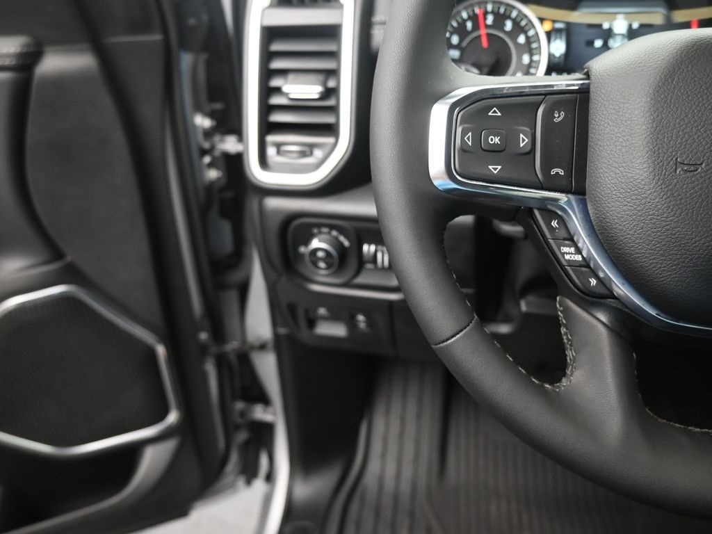 2025 Ram 1500 Laramie photo 2