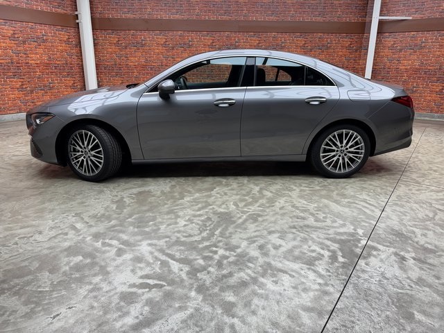 2025 Mercedes Benz CLA 250 4MATIC photo 2