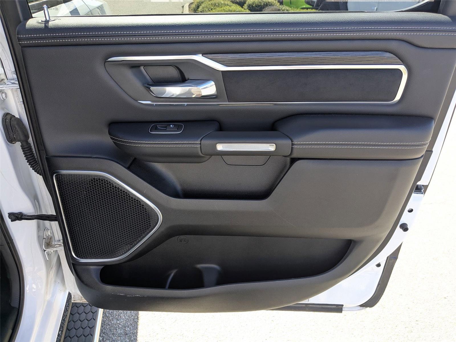 2023 Ram 1500 Laramie photo 30