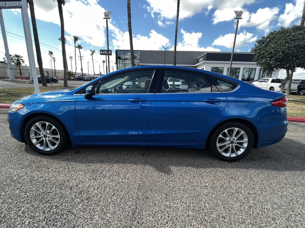 2020 Ford Fusion SE photo 4