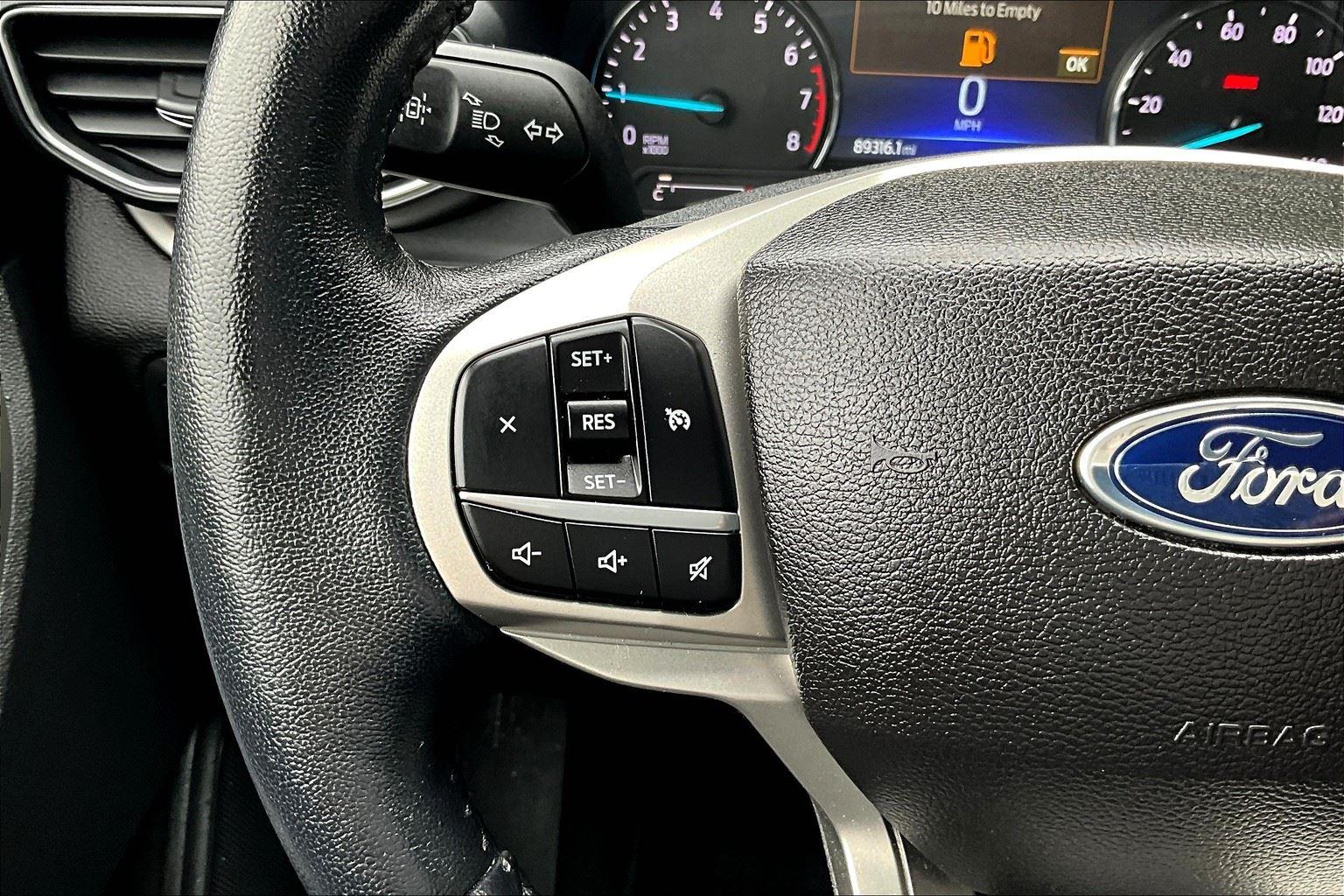 2022 Ford Explorer XLT photo 19